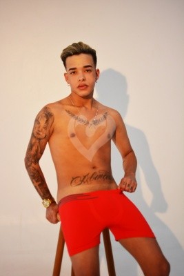 NOVINHO GOSTOSO