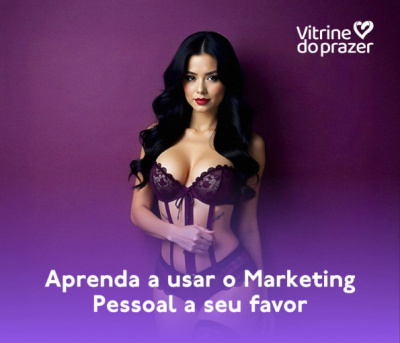 Modelo em um ensaio fotogr�fico sensual.
