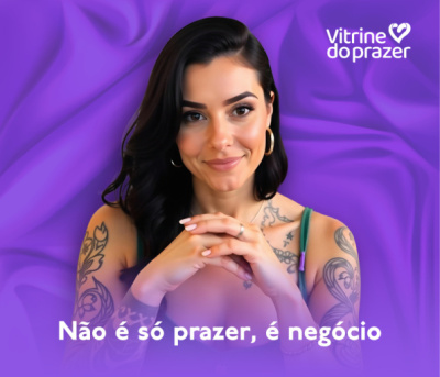 Jovem acompanhante tatuada em ensaio fotogr�fico.